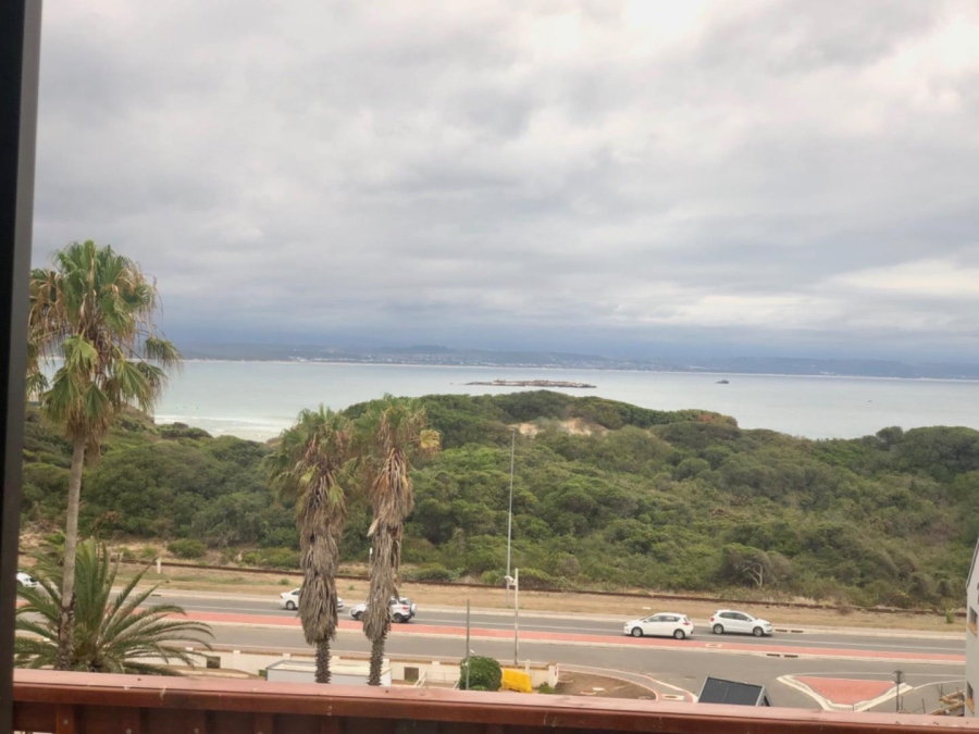 To Let 3 Bedroom Property for Rent in Diaz Beach Western Cape